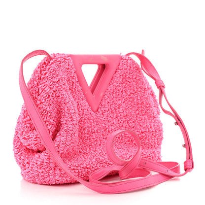 Bottega Veneta Boucle Curly Raffia The Point Triangle Bag Pink 3 of 11
