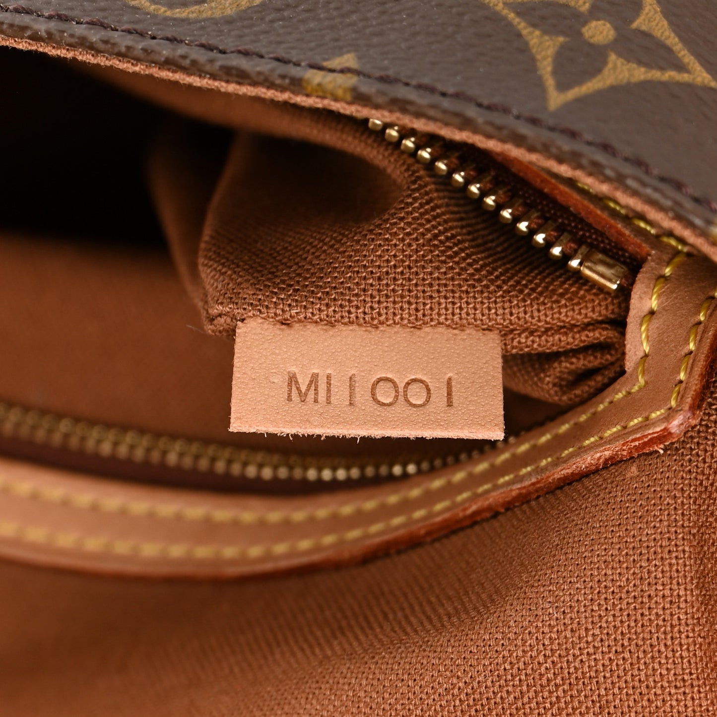 LOUIS VUITTON Monogram Mini Looping