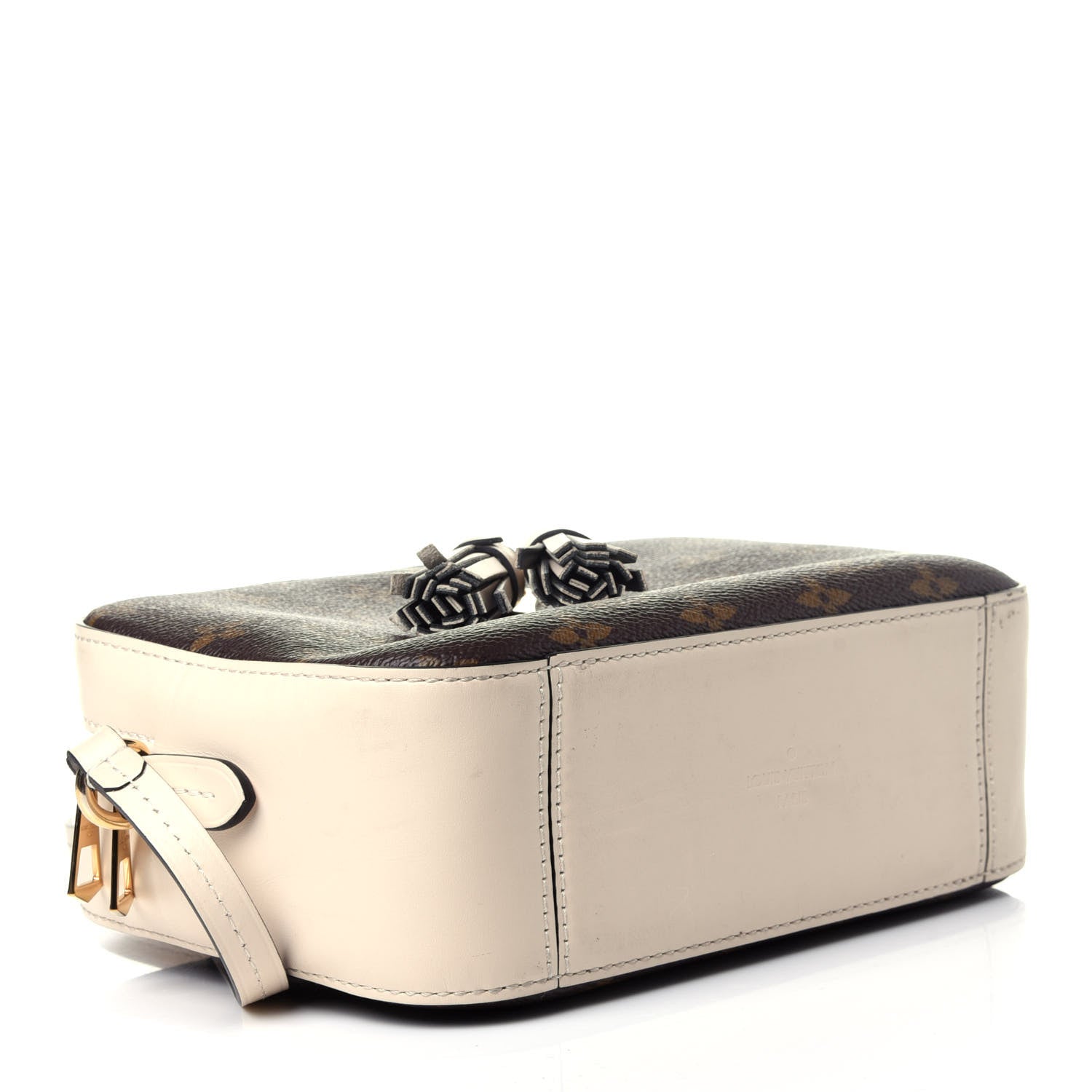 Louis Vuitton Monogram Saintonge Creme 4 of 12