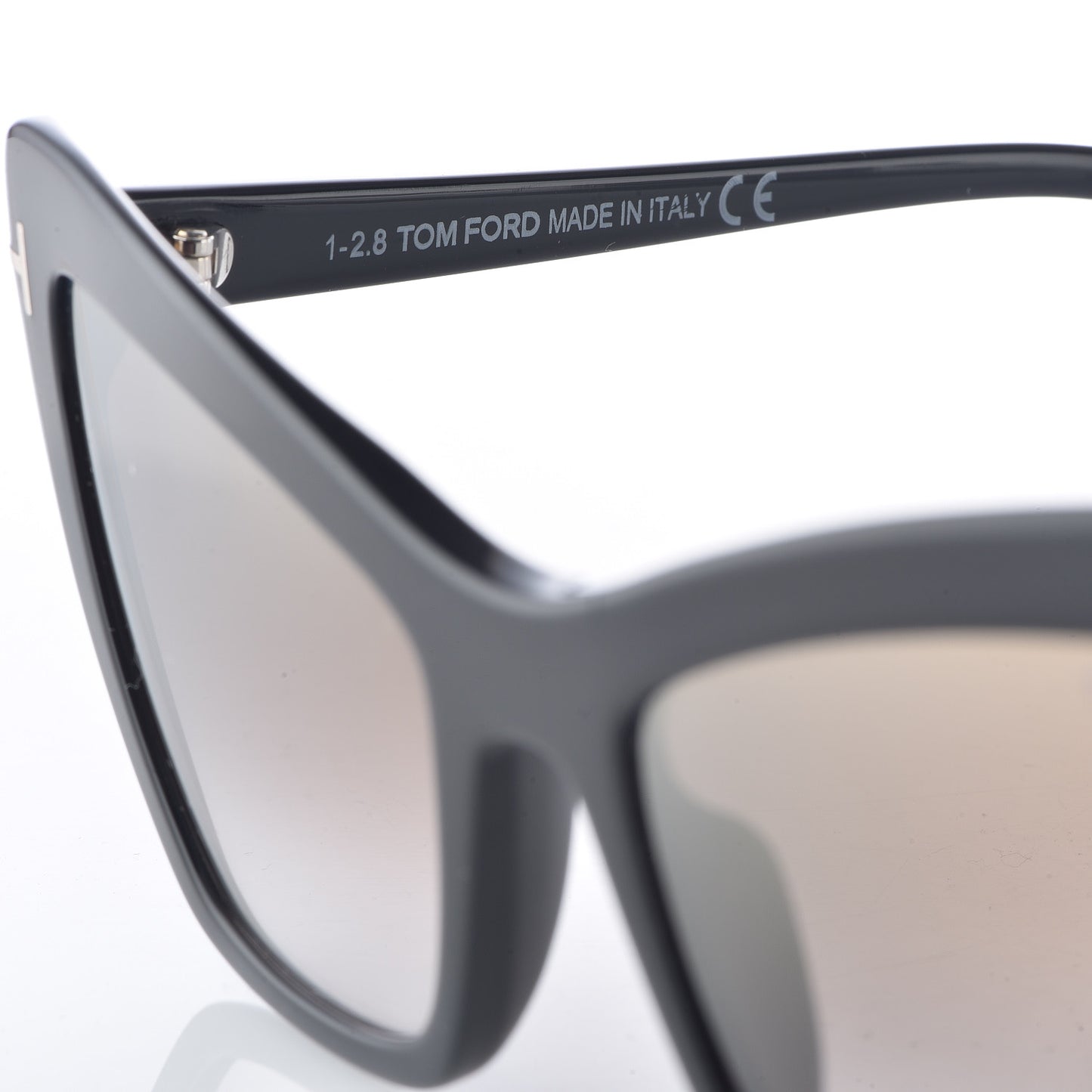 Valesca Cat Eye Sunglasses TF555 Black