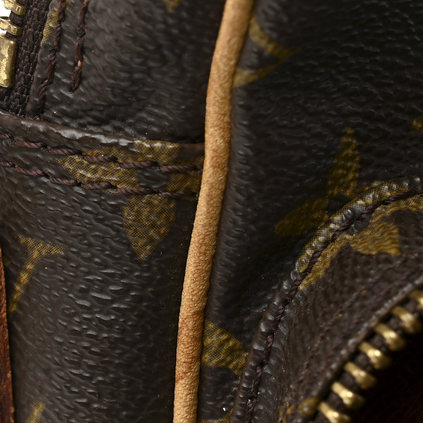 Monogram Amazone