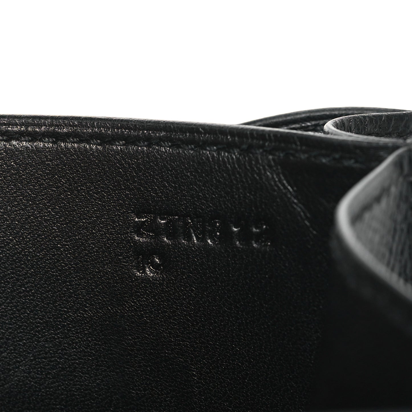Epsom Constance 18 Black