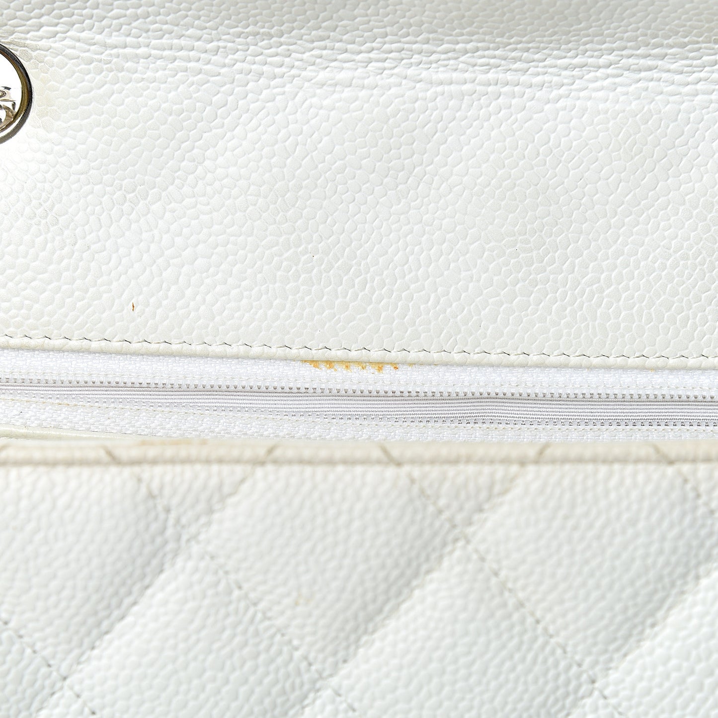 Caviar Quilted Jumbo Single Flap White
