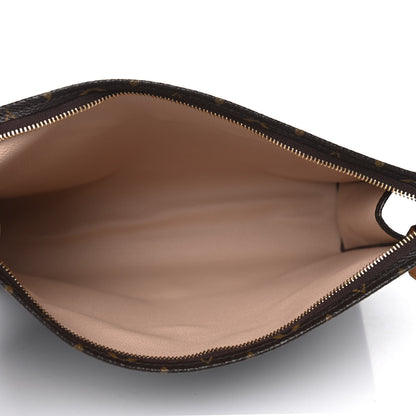 Louis Vuitton Monogram Toiletry Pouch 26 4 of 5
