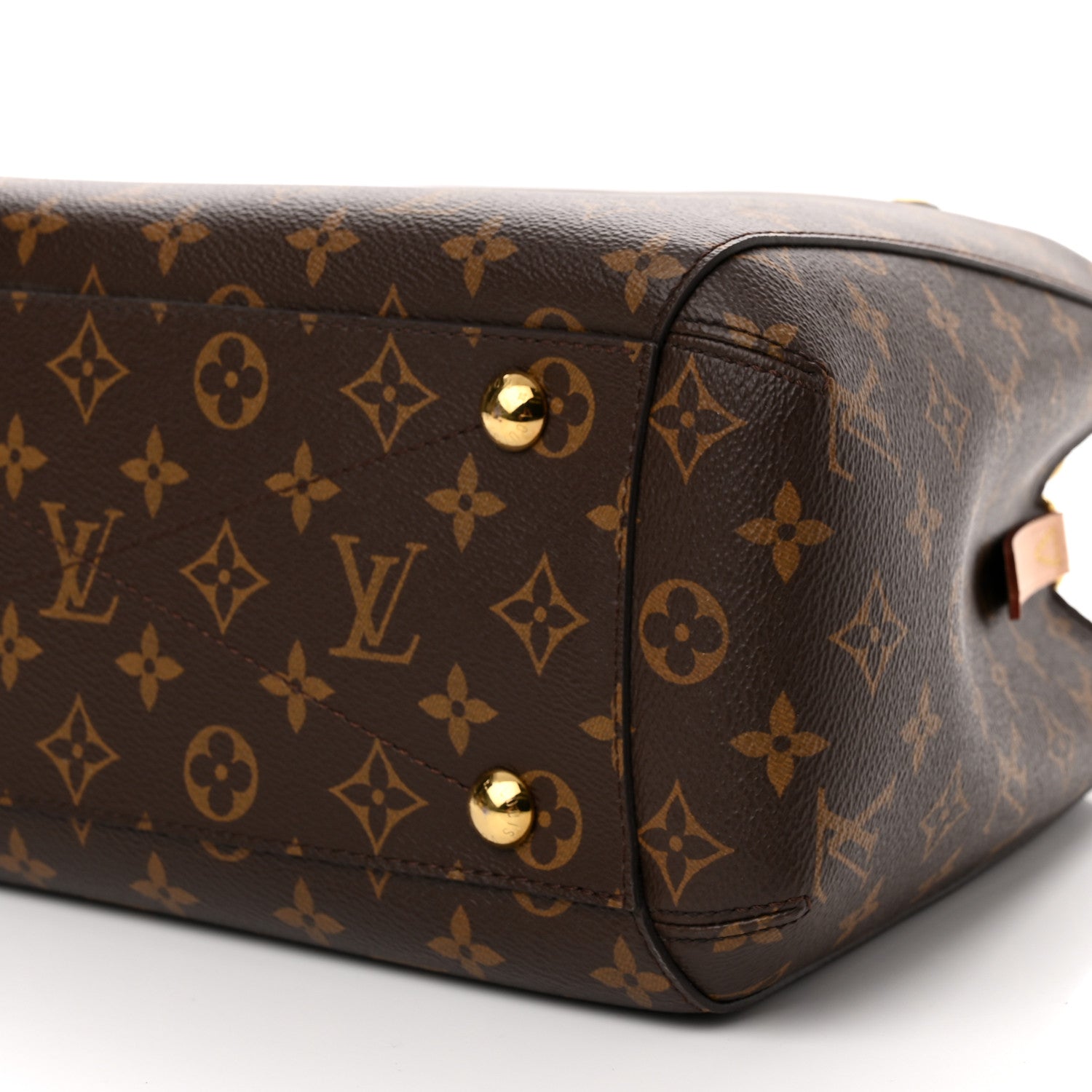 Louis Vuitton Monogram Montaigne MM 8 of 8