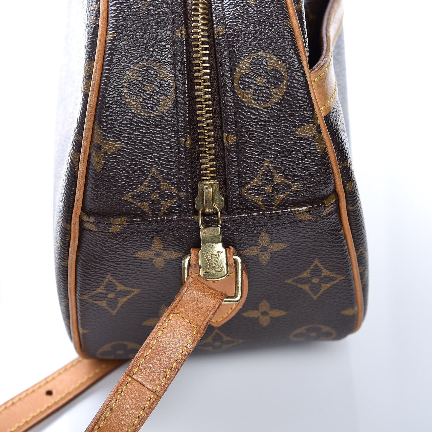 Monogram Blois