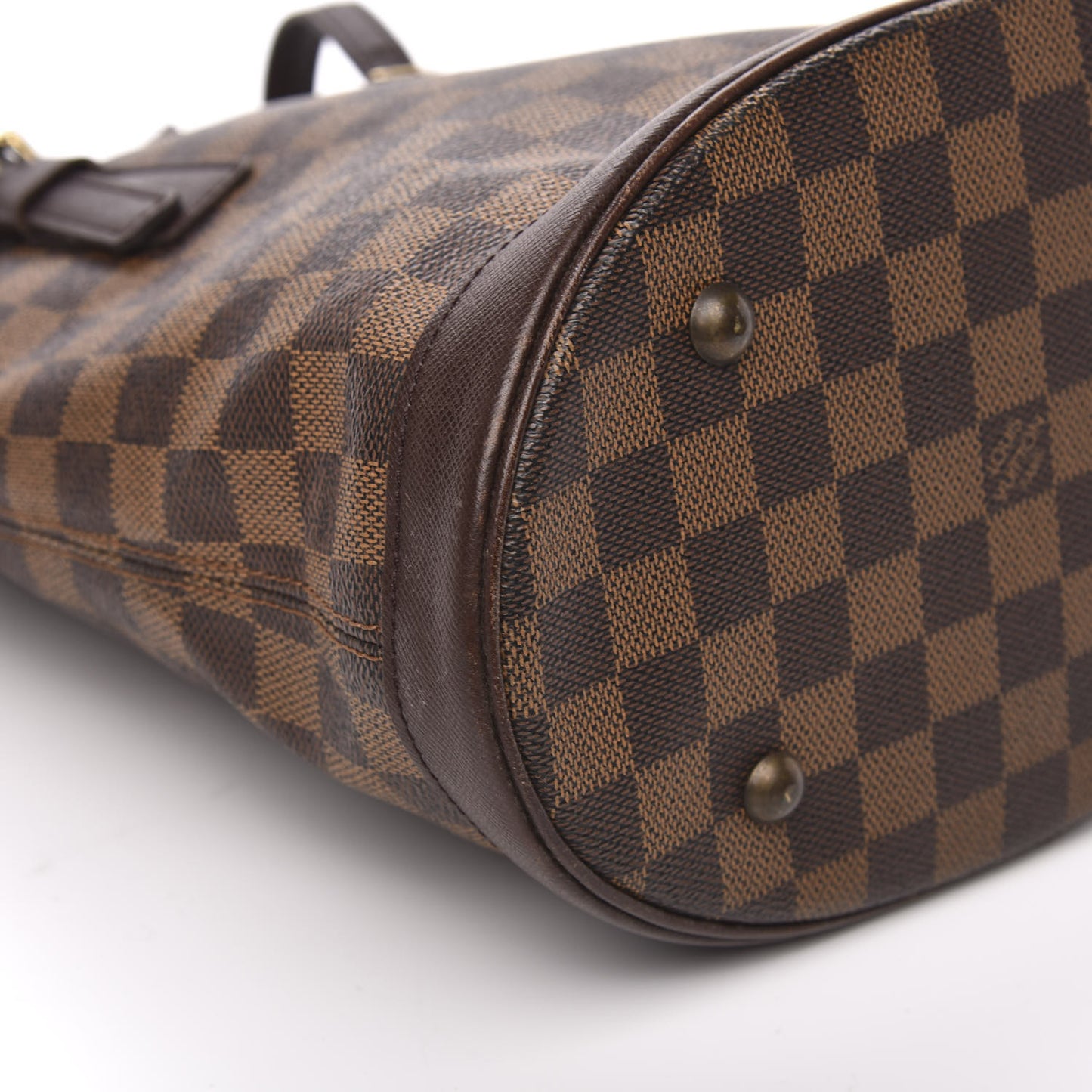 Damier Ebene Marais Bucket 23