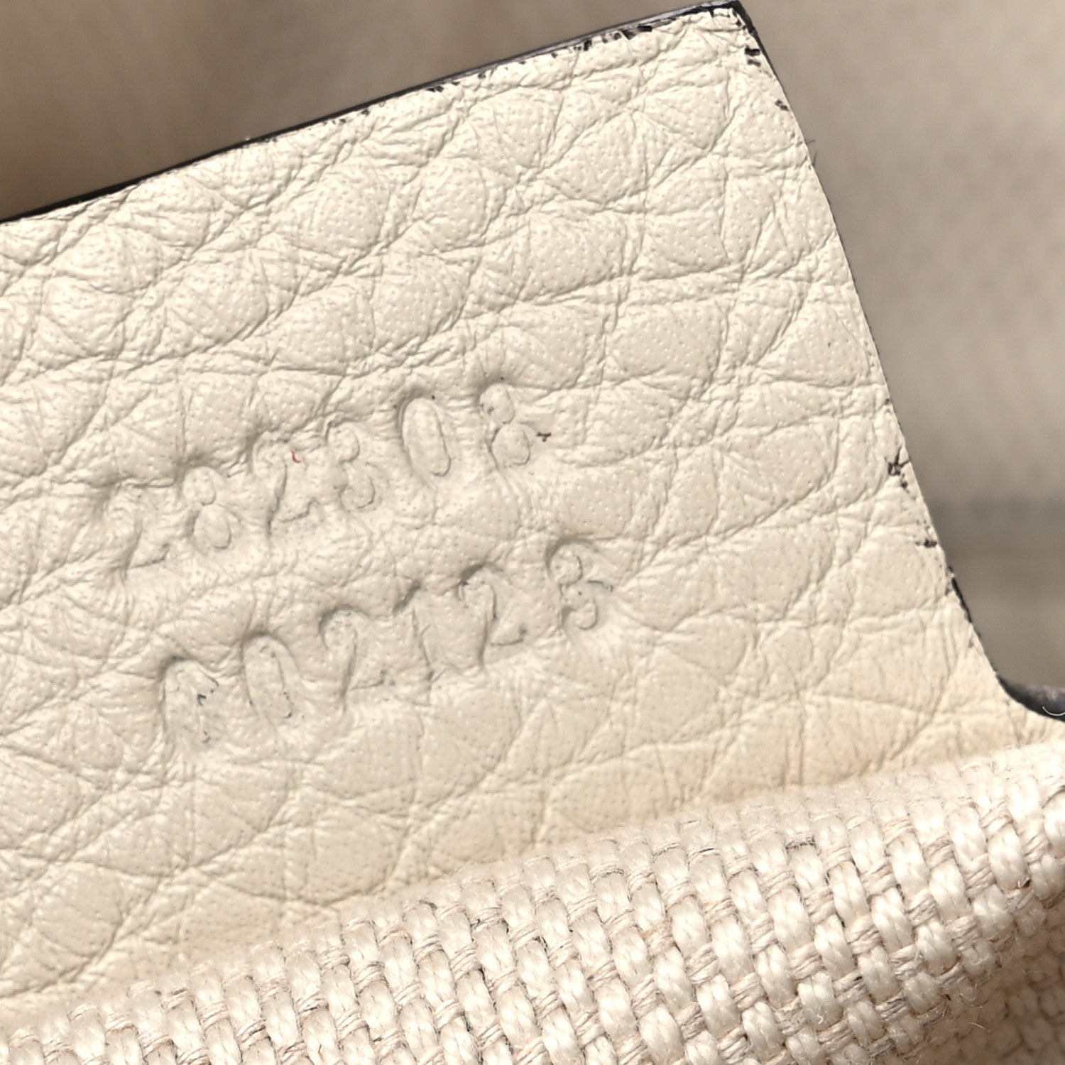 Gucci Pebbled Calfskin Large Soho Shoulder Bag Off White 7 of 19
