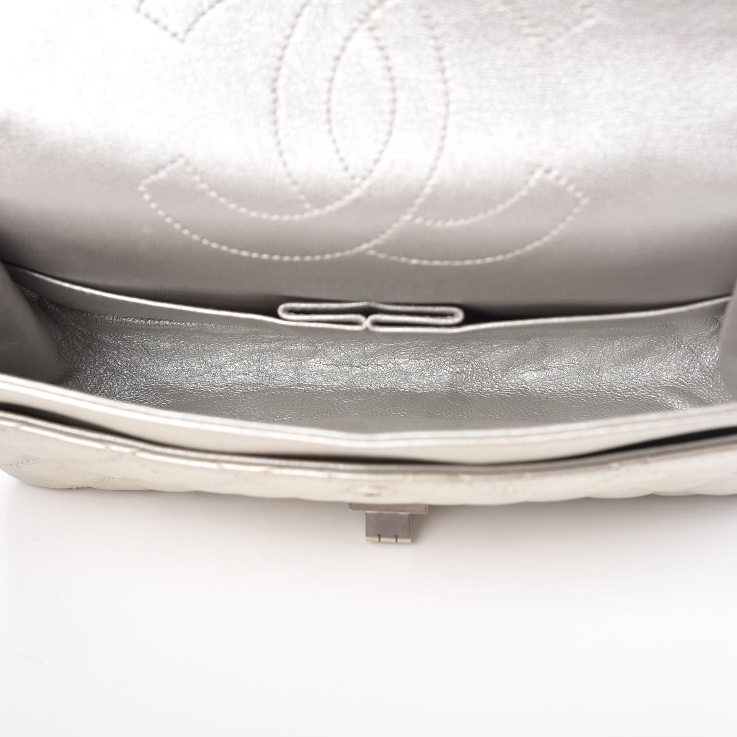 Metallic Lambskin 2.55 Reissue 225 Flap Pale Gold