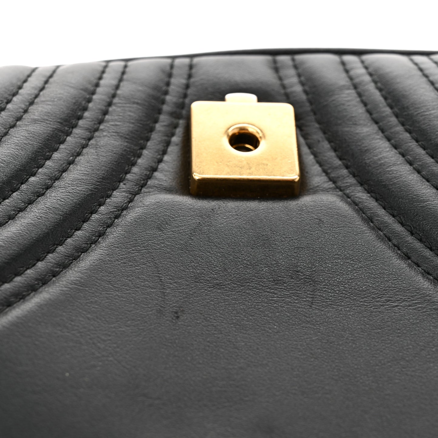 Calfskin Matelasse Medium GG Marmont Shoulder Bag Black