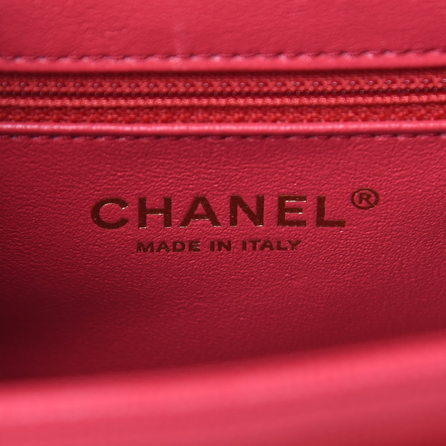 Caviar Quilted Small Business Affinity Flap Red