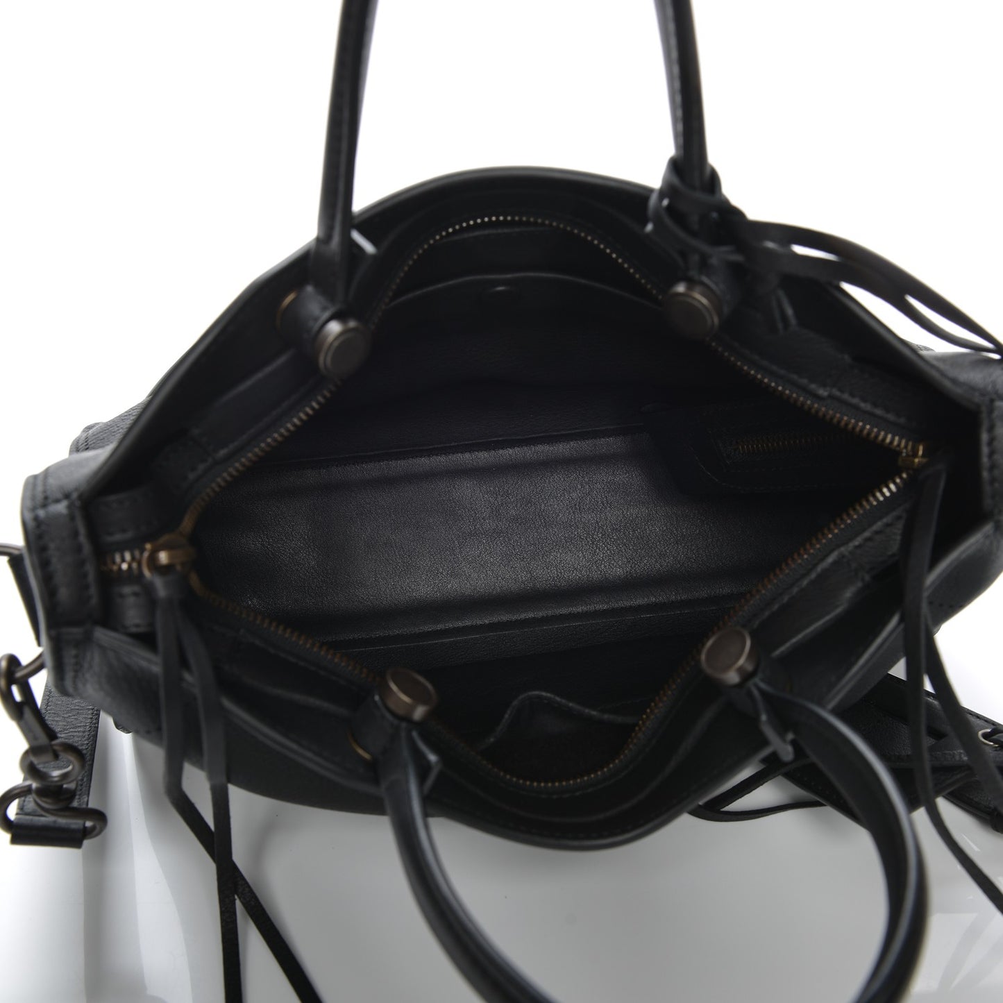 Veau Grana Blackout Hardware Perforated S City Black
