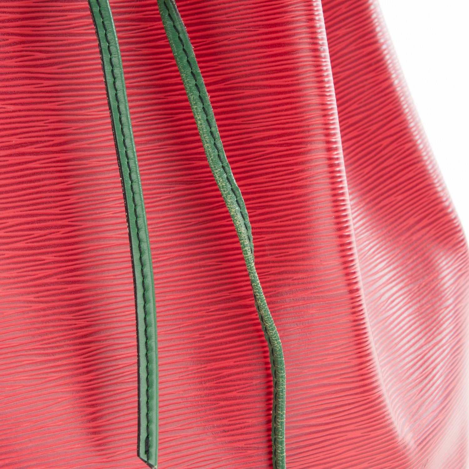 Louis Vuitton Epi Tri-Color Noe Castillan Red Toledo Borneo 8 of 9