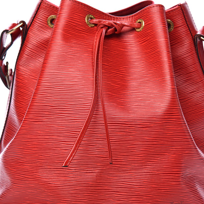 Louis Vuitton Epi Noe Castillan Red 12 of 12