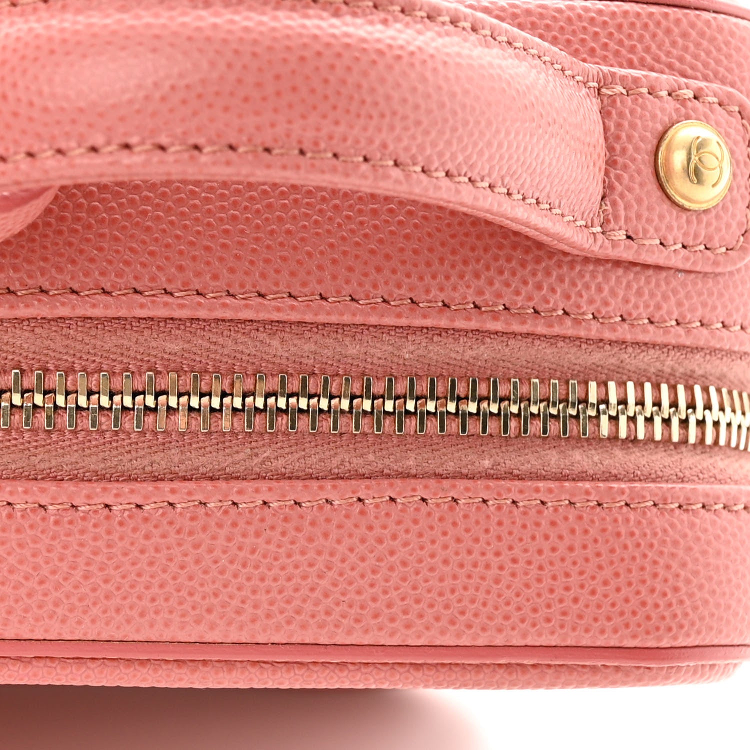 Chanel Caviar Quilted CC North South Filigree Vanity Case Pink 13 of 14