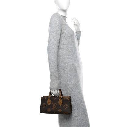 Louis Vuitton Reverse Monogram Giant OnTheGo East West 3 of 9