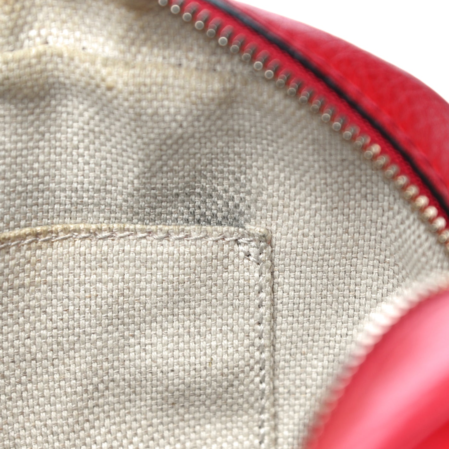 Pebbled Calfskin Small Soho Disco Bag Tabasco Red