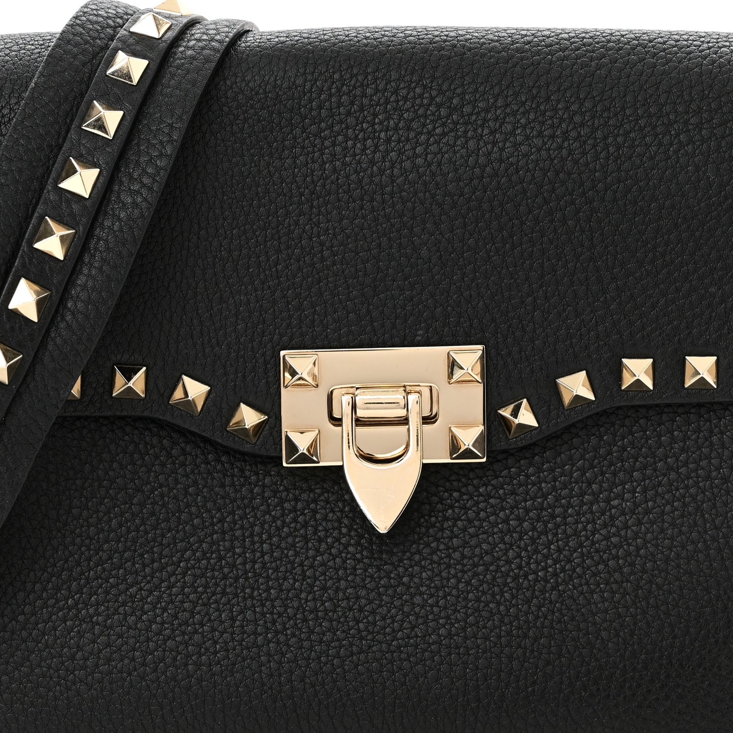Pebbled Calfskin Medium Rockstud Flap Saddle Bag Black