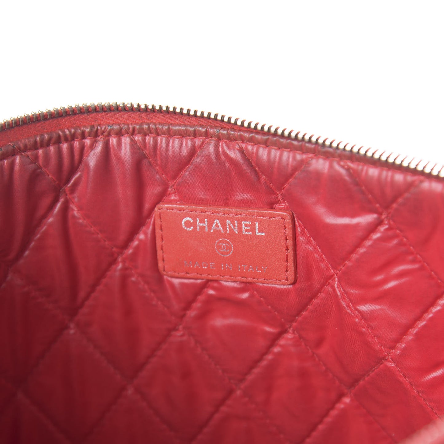 Patent Calfskin Quilted Valentine Hearts Medium O Cosmetic Case Red