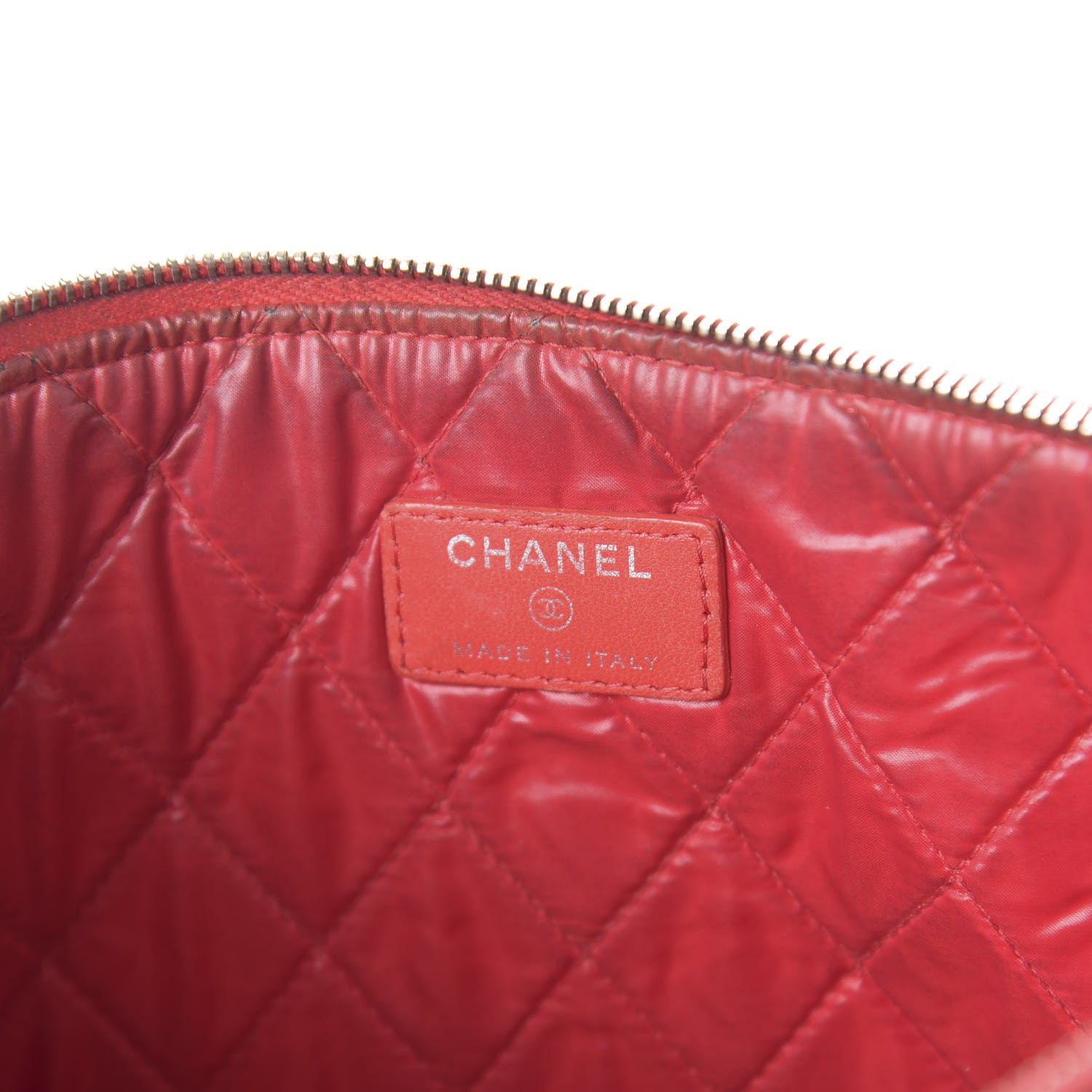 Chanel Patent Calfskin Quilted Valentine Hearts Medium O Cosmetic Case Red 8 of 10