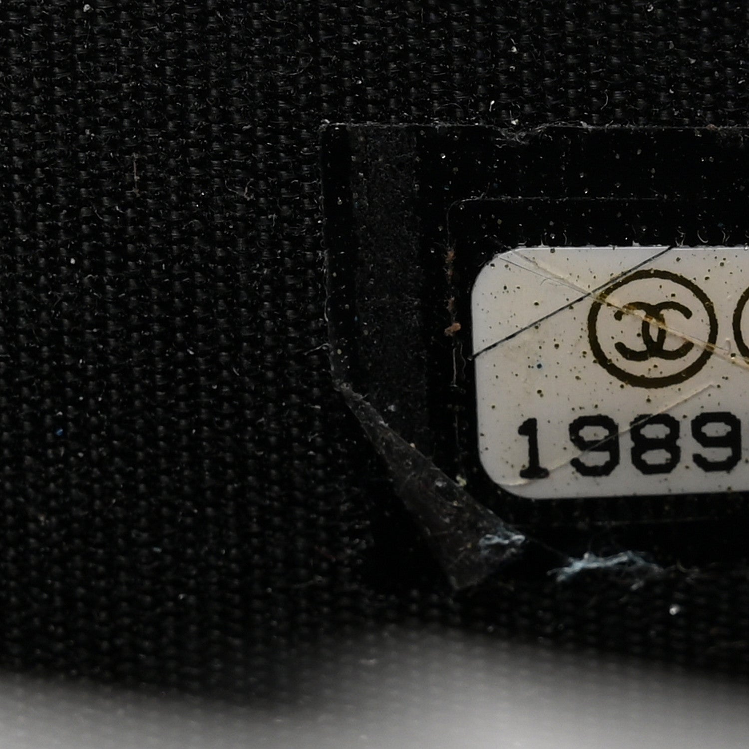 Chanel Caviar Quilted Boy Yen Wallet Black 8 of 11