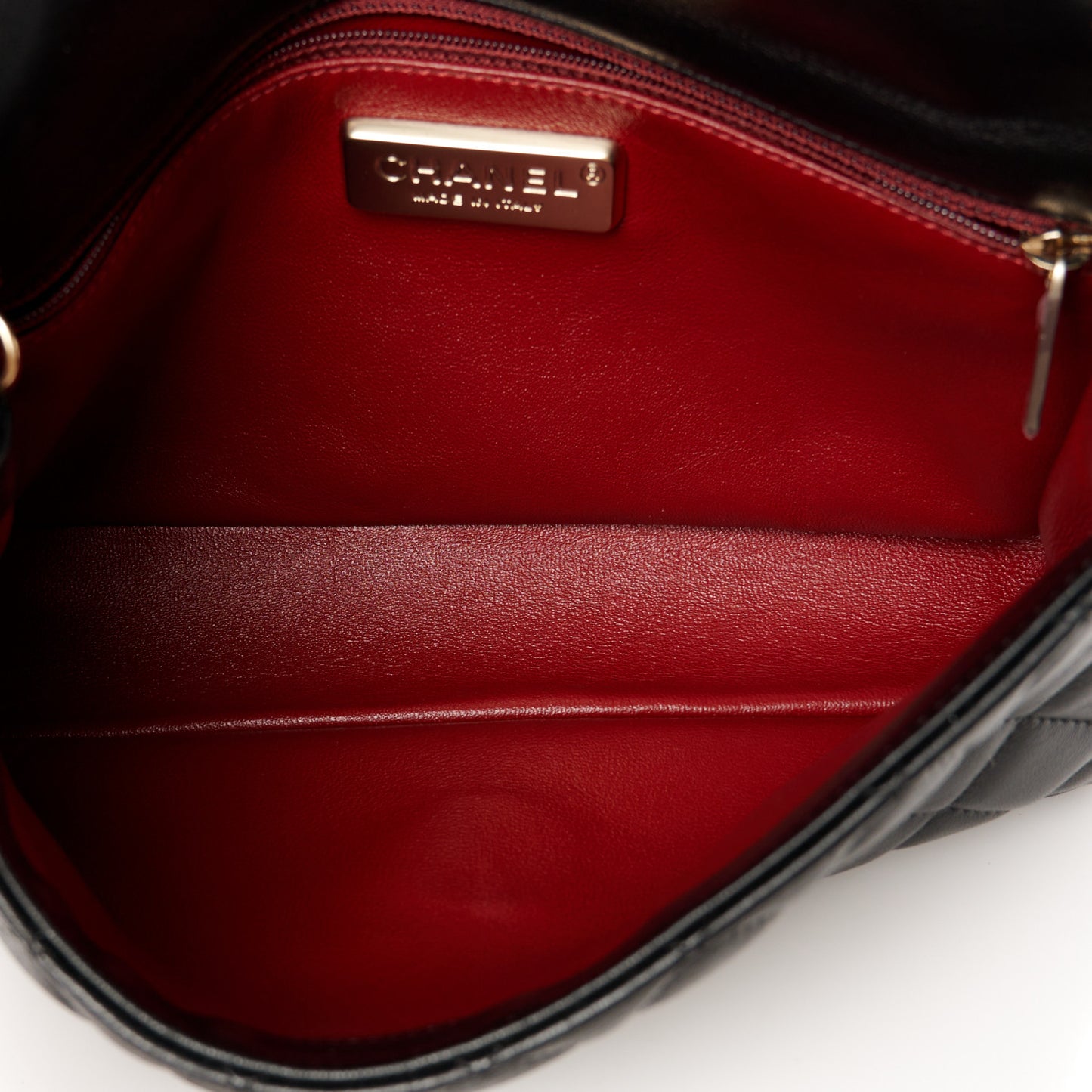 Lambskin Medium Westminster Pearl Flap Black