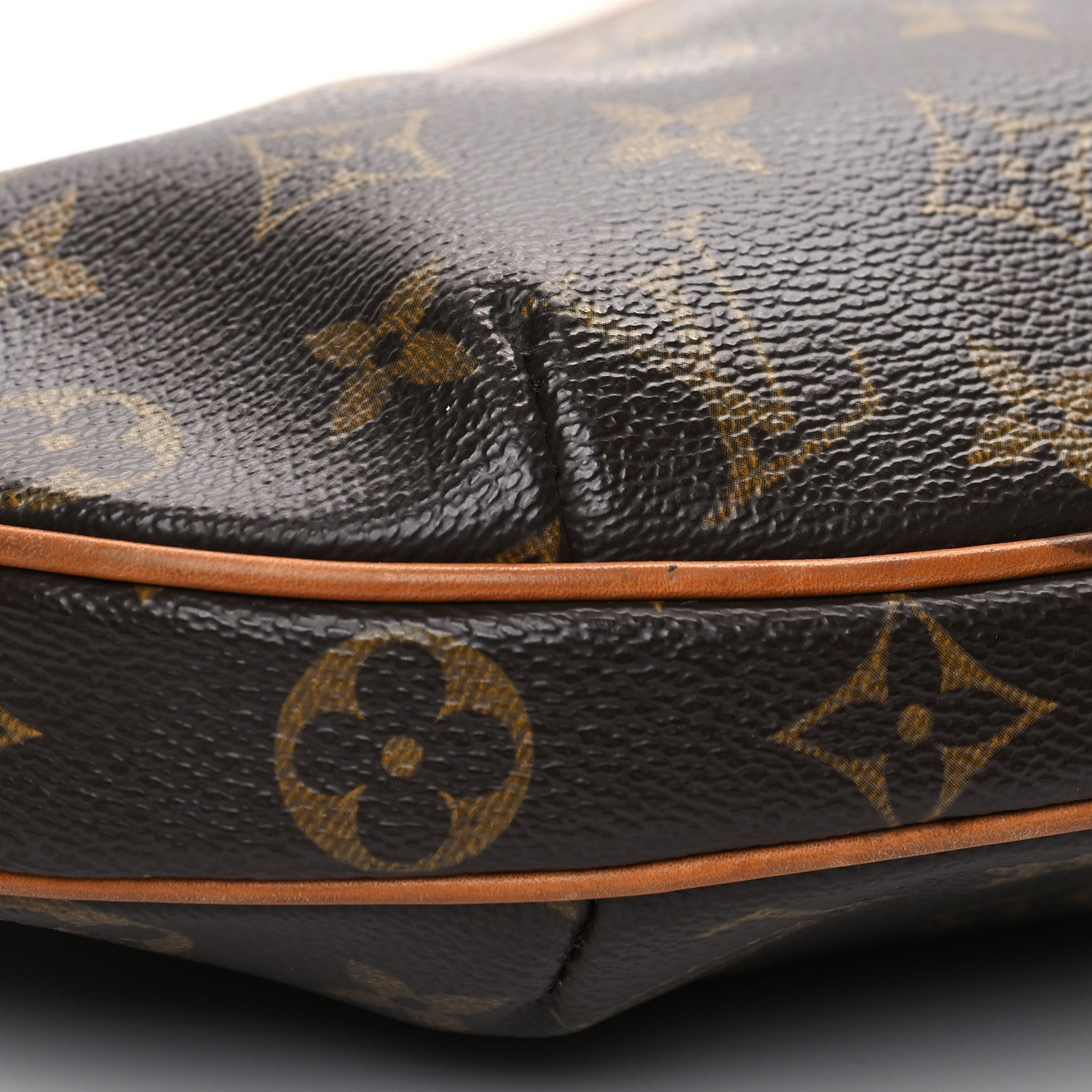 Louis Vuitton Monogram Croissant PM 7 of 8