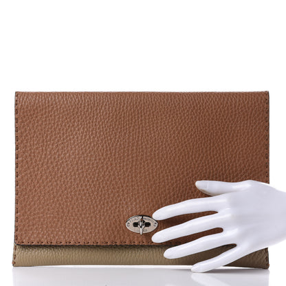 Fendi Cuoio Romano Selleria Bi-Color Clutch Mou Deserto 2 of 13