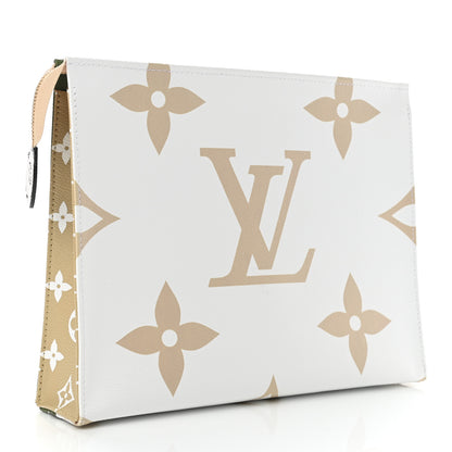 Louis Vuitton Monogram Giant Toiletry Pouch 26 Kaki 3 of 7