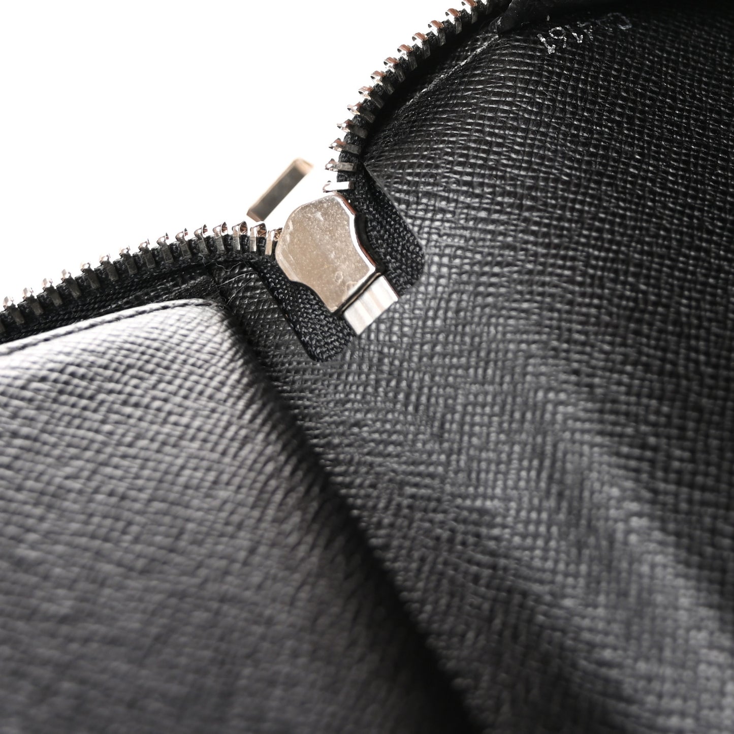 Damier Graphite Zippy Organizer Wallet