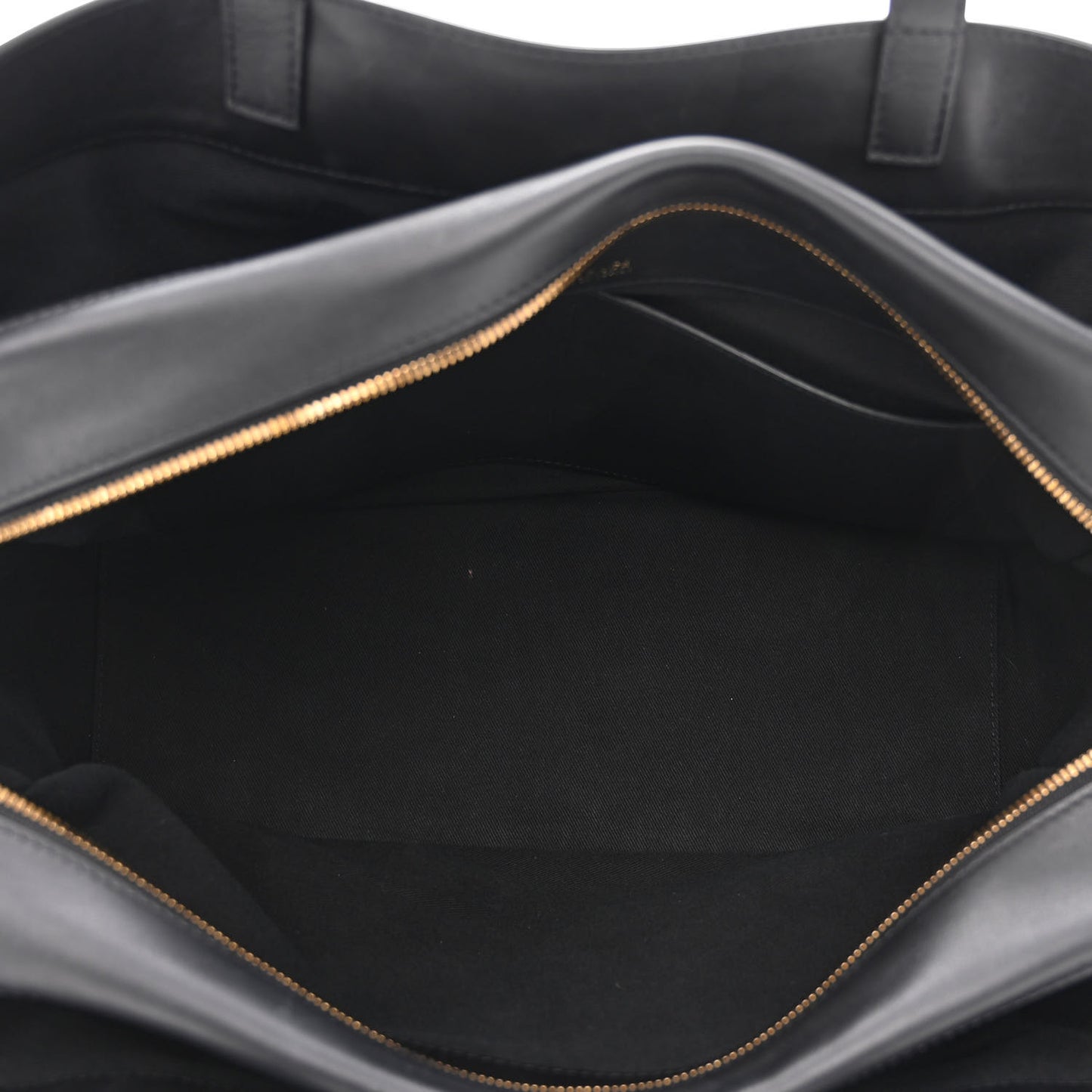 Vitello Virtus Tote Black