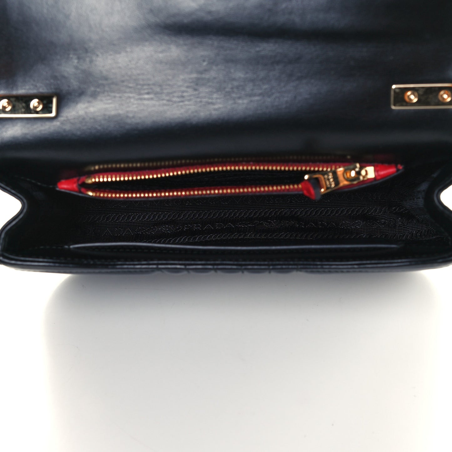 Soft Calf Medium Diagramme Flap Black