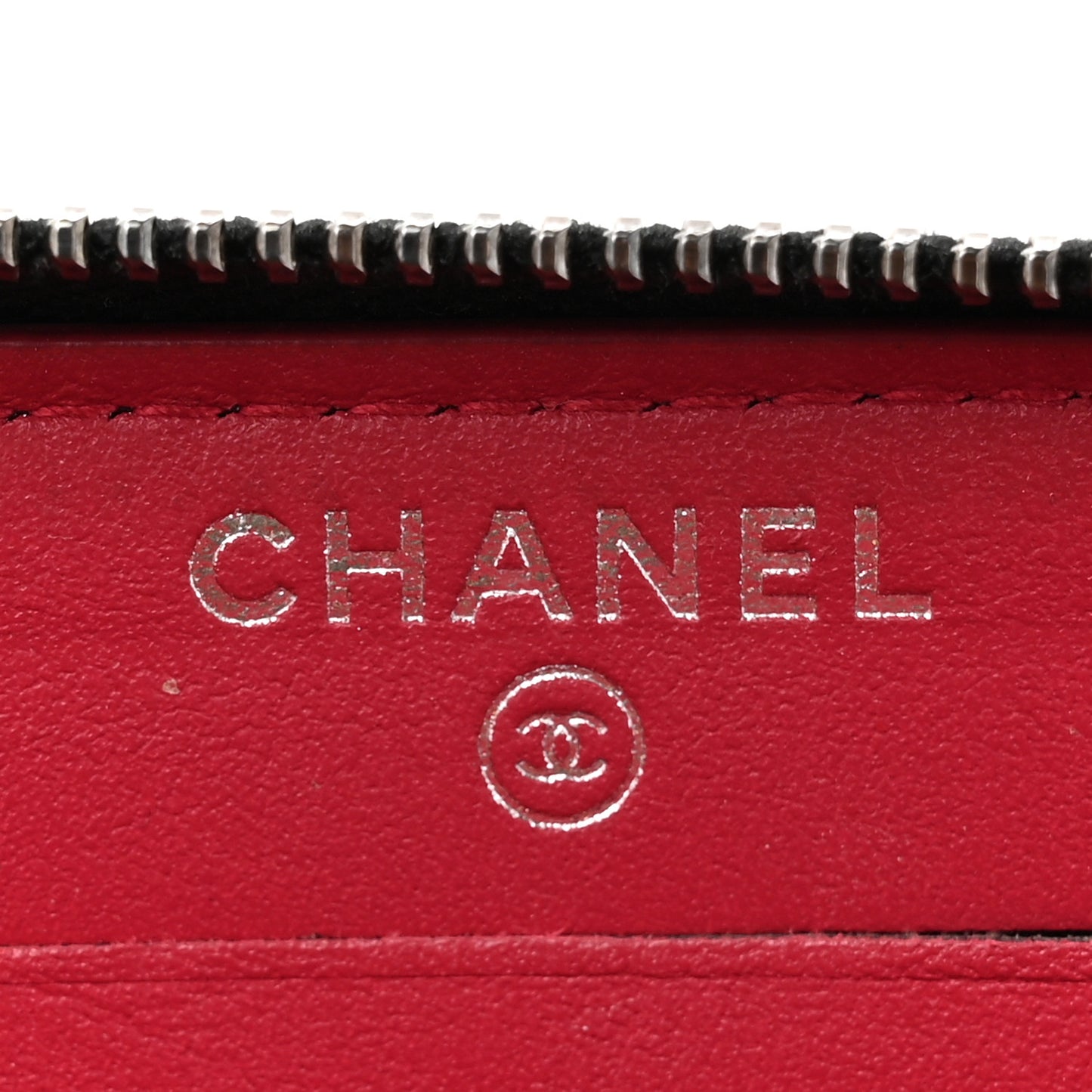Aged Calfskin Quilted Small Gabrielle Zip Around Wallet Black
