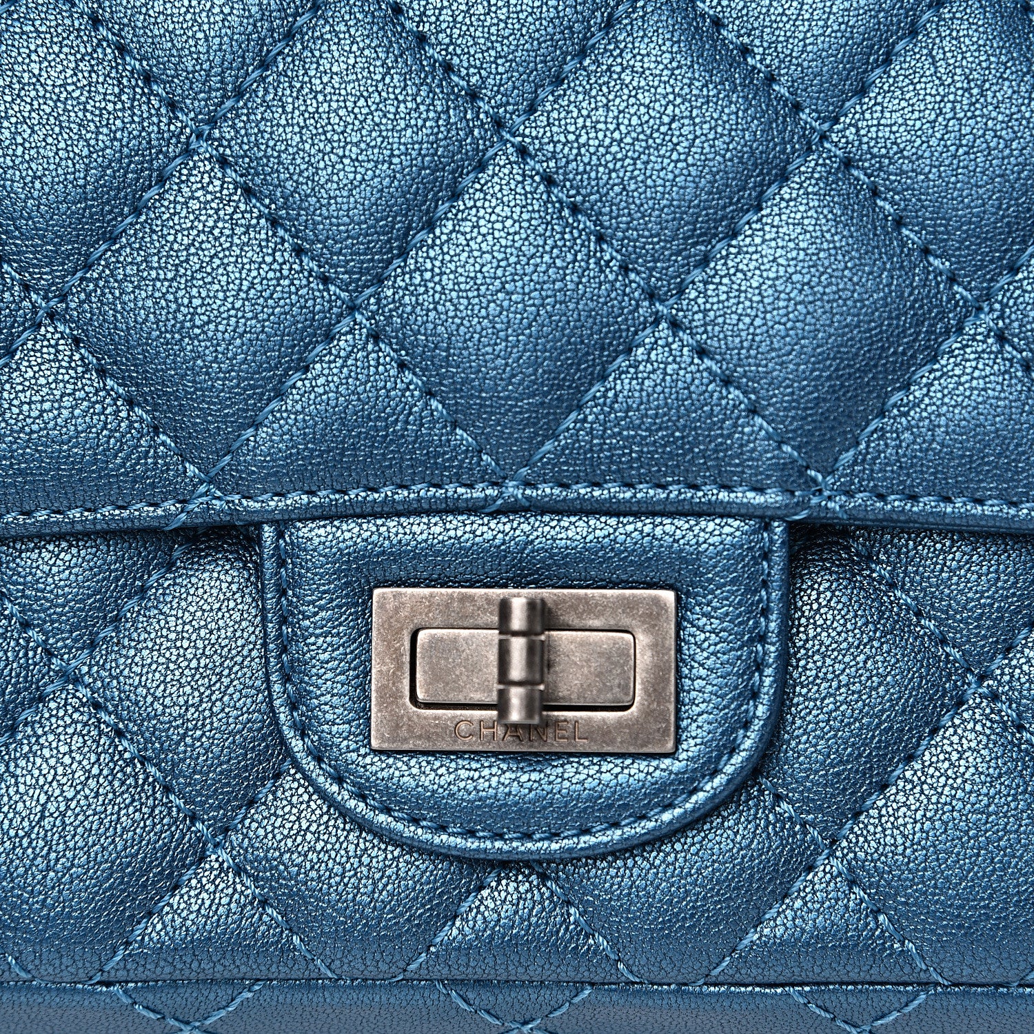 Chanel Metallic Sheepskin Quilted 2.55 Reissue 225 Flap Blue 7 of 10