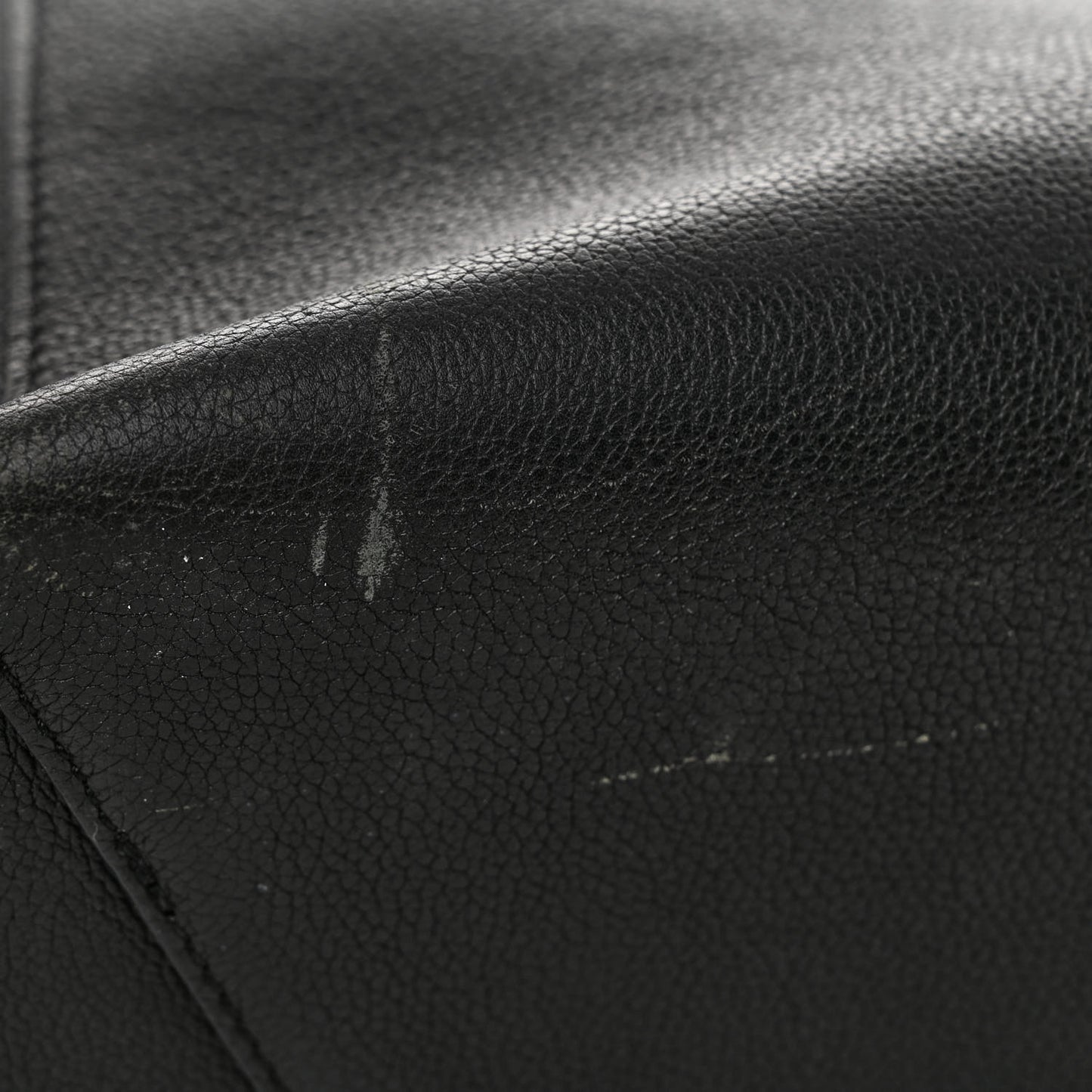 Calfskin Lockme Cabas Black