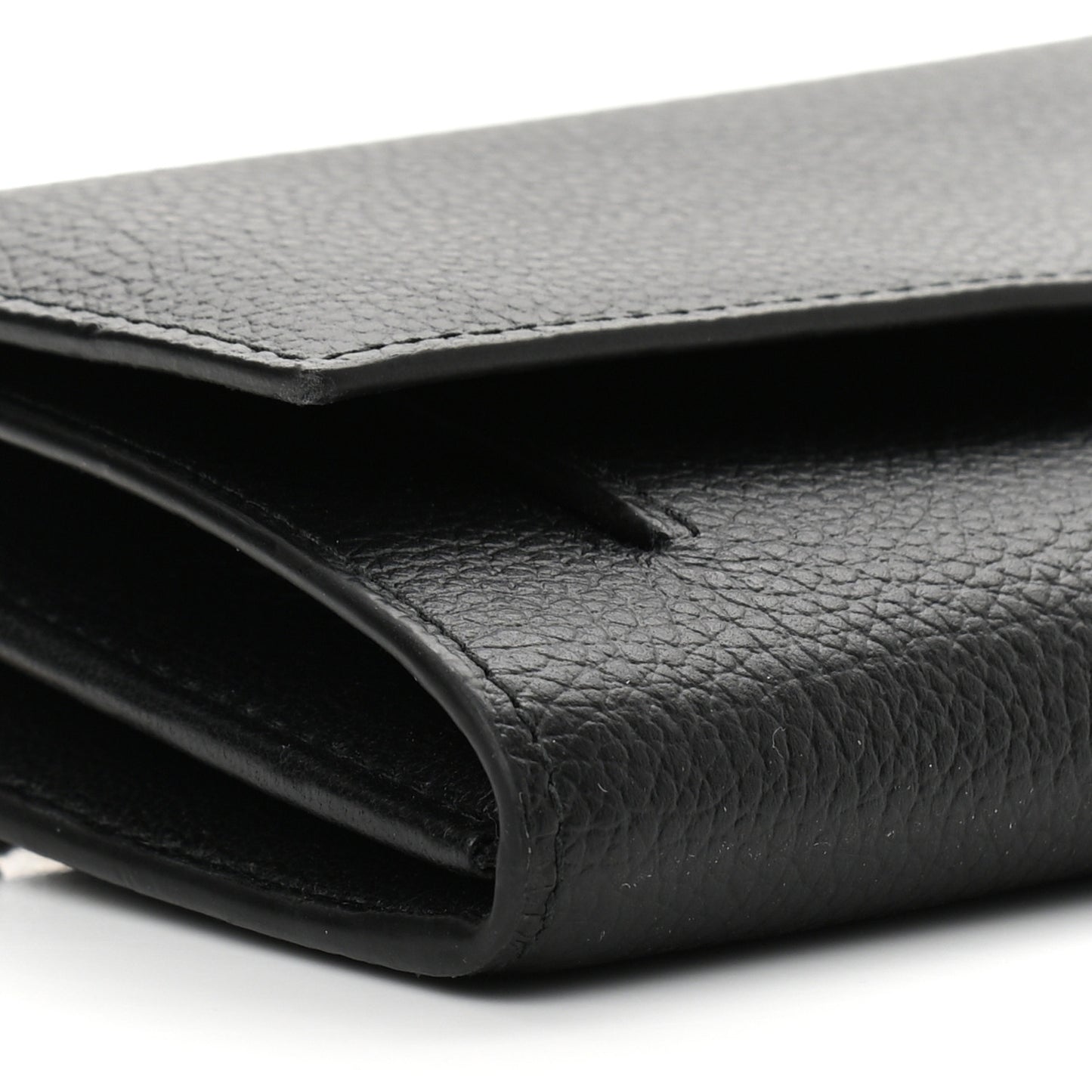 Pebbled Calfskin Skull Wallet on Chain Black