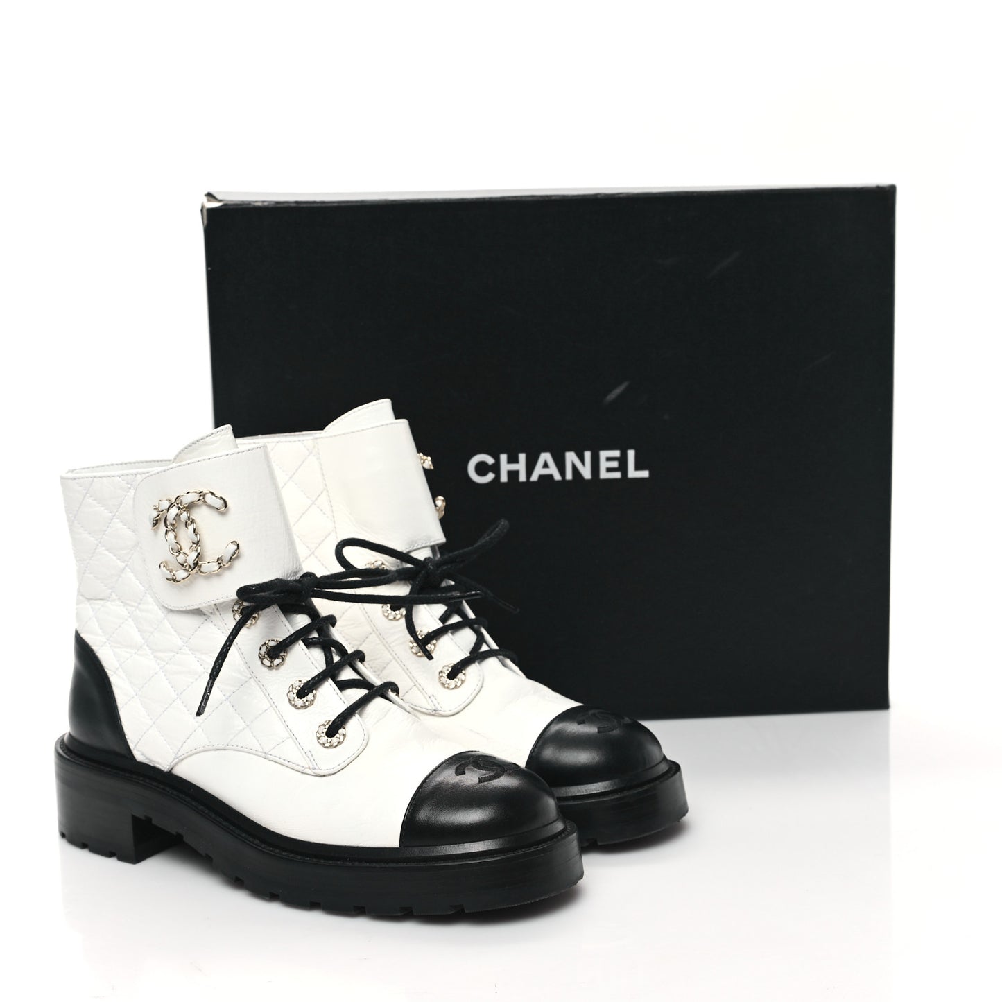 Shiny Goatskin Calfskin Quilted Lace Up Combat Boots 39 White Black
