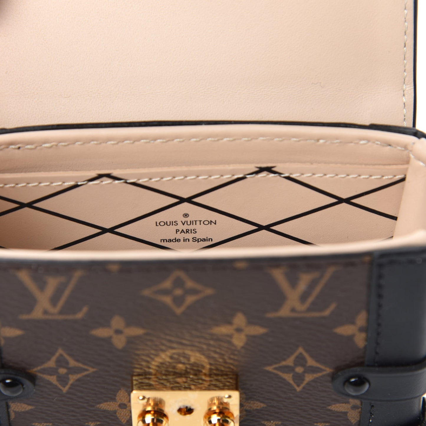 Monogram Essential Trunk NM Black