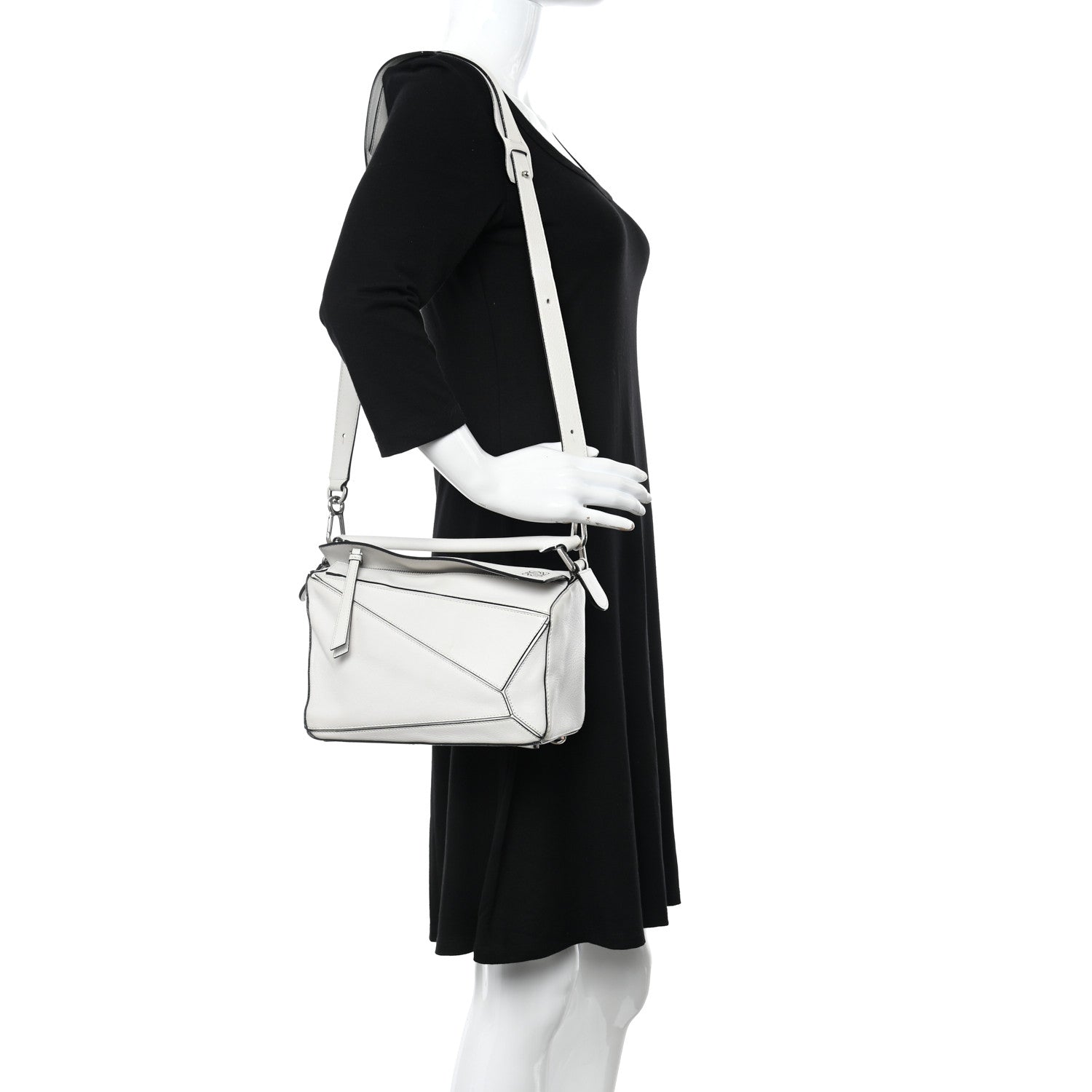 Loewe Calfskin Small Puzzle Bag Kaolin 2 of 16