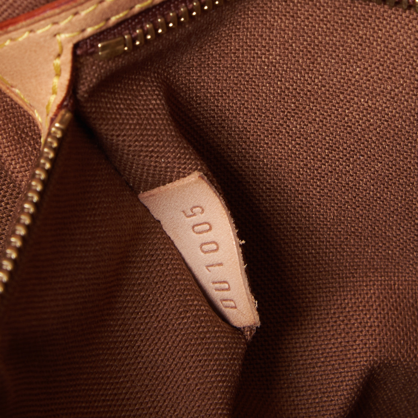Louis Vuitton Monogram Batignolles Horizontal 7 of 8