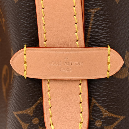 Louis Vuitton Monogram CarryAll MM 7 of 12