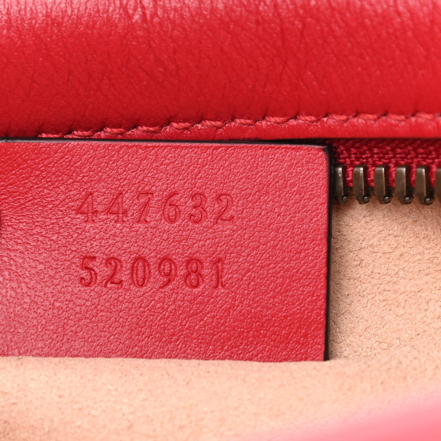 Calfskin Matelasse Small GG Marmont Chain Shoulder Bag Hibiscus Red