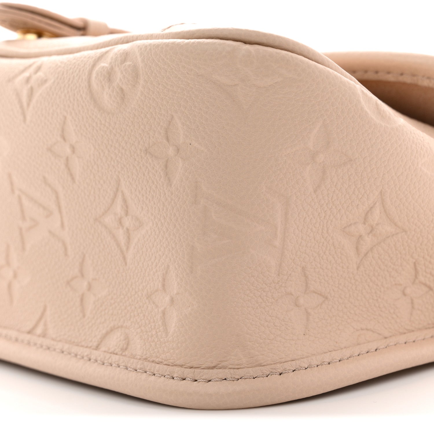 Louis Vuitton Empreinte Monogram Giant Diane Sand 9 of 10