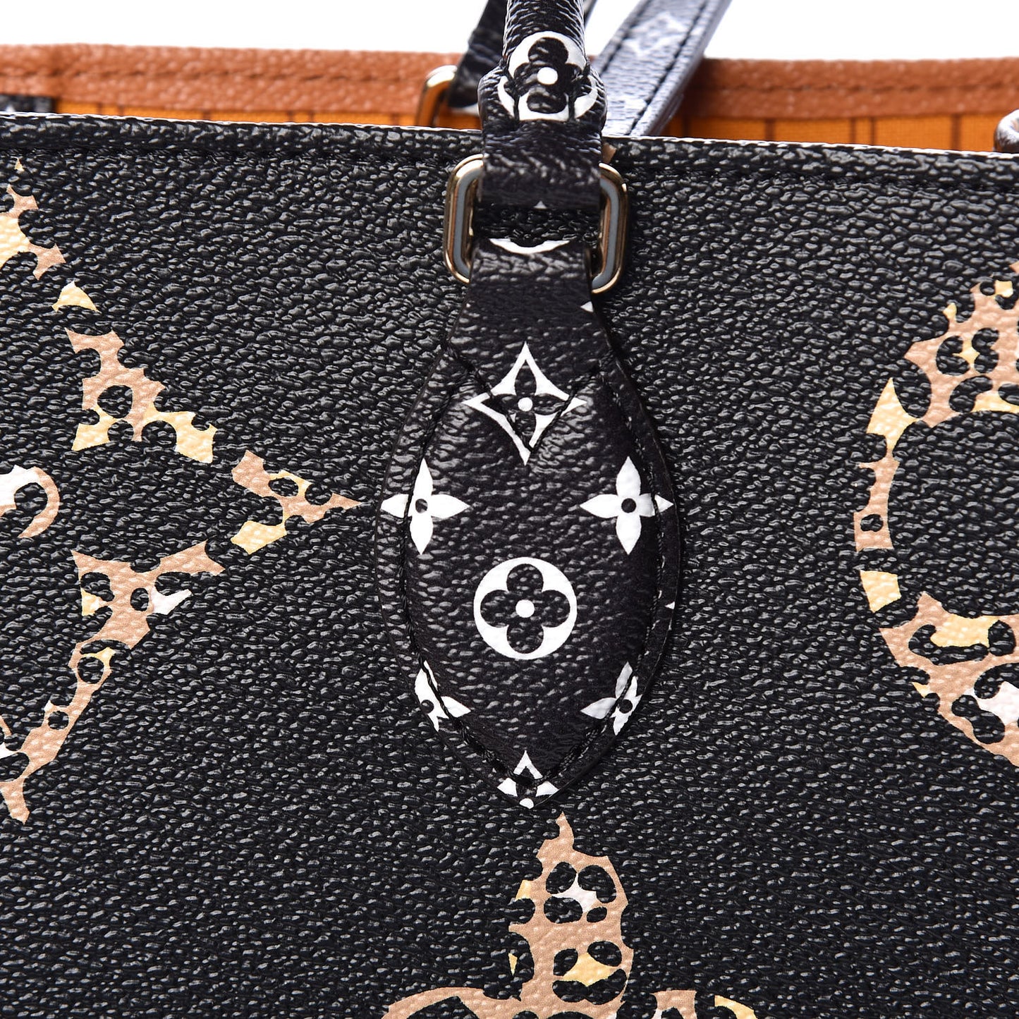 Monogram Giant Jungle Onthego GM Black