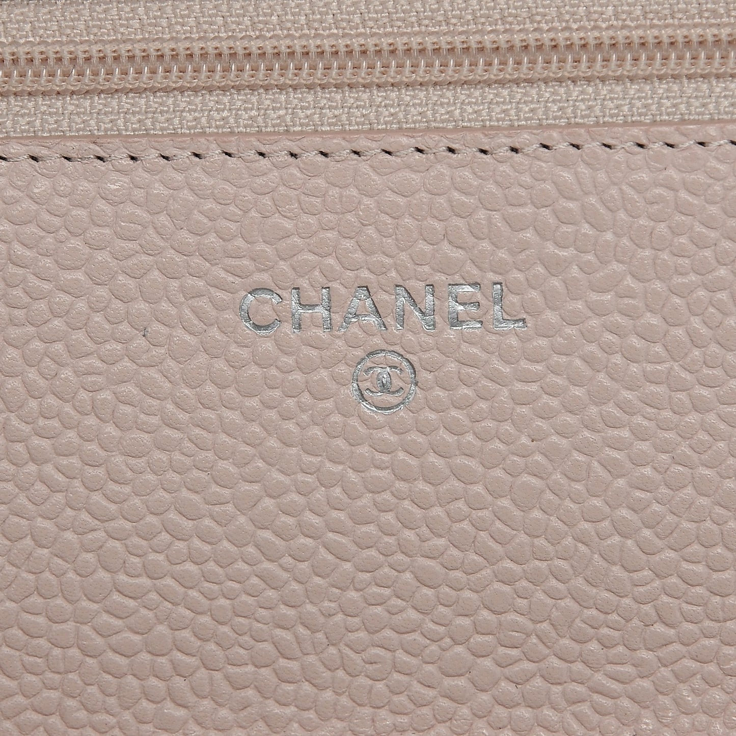 Pearly Caviar Quilted Wallet On Chain WOC Pink