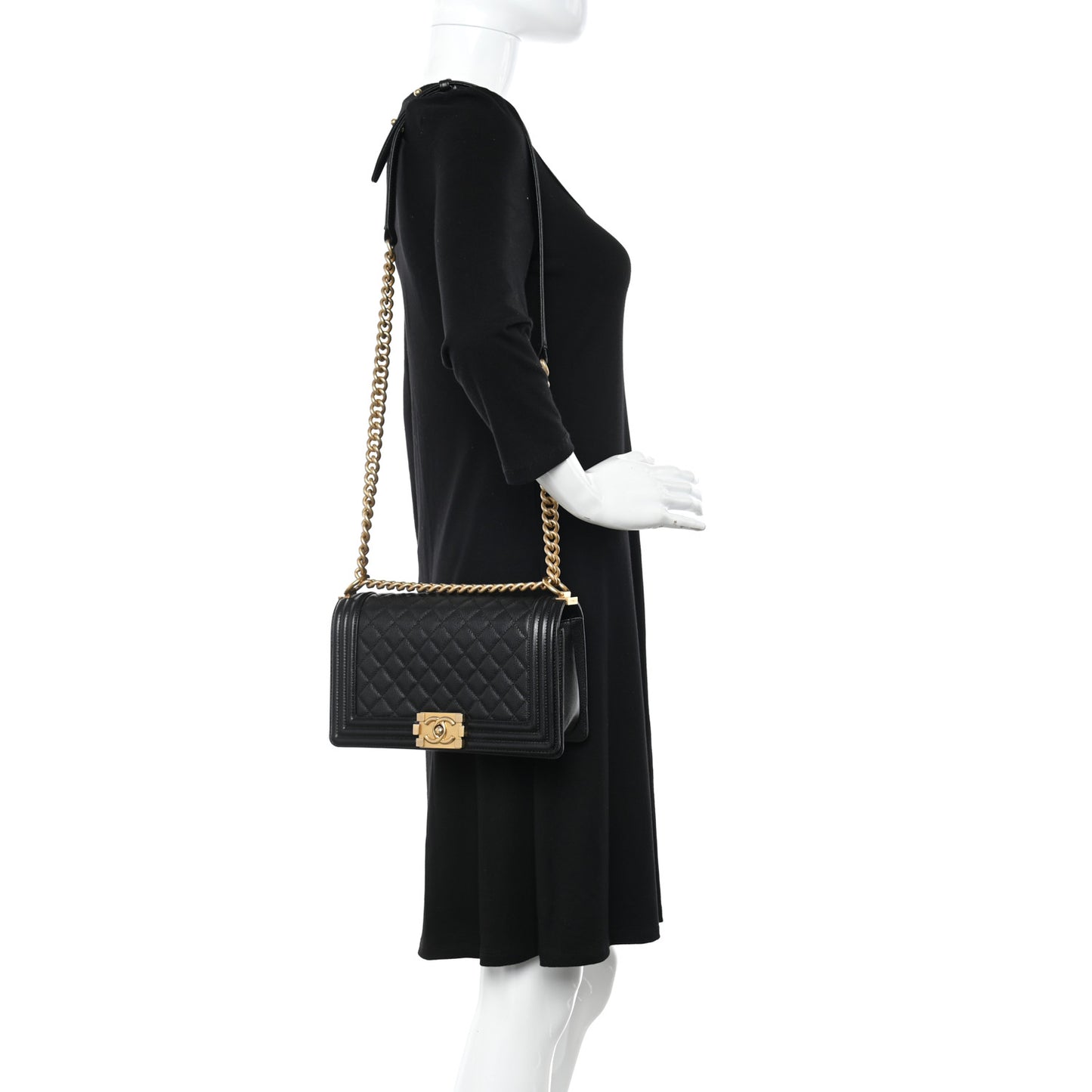 Caviar Quilted Medium Boy Flap Black