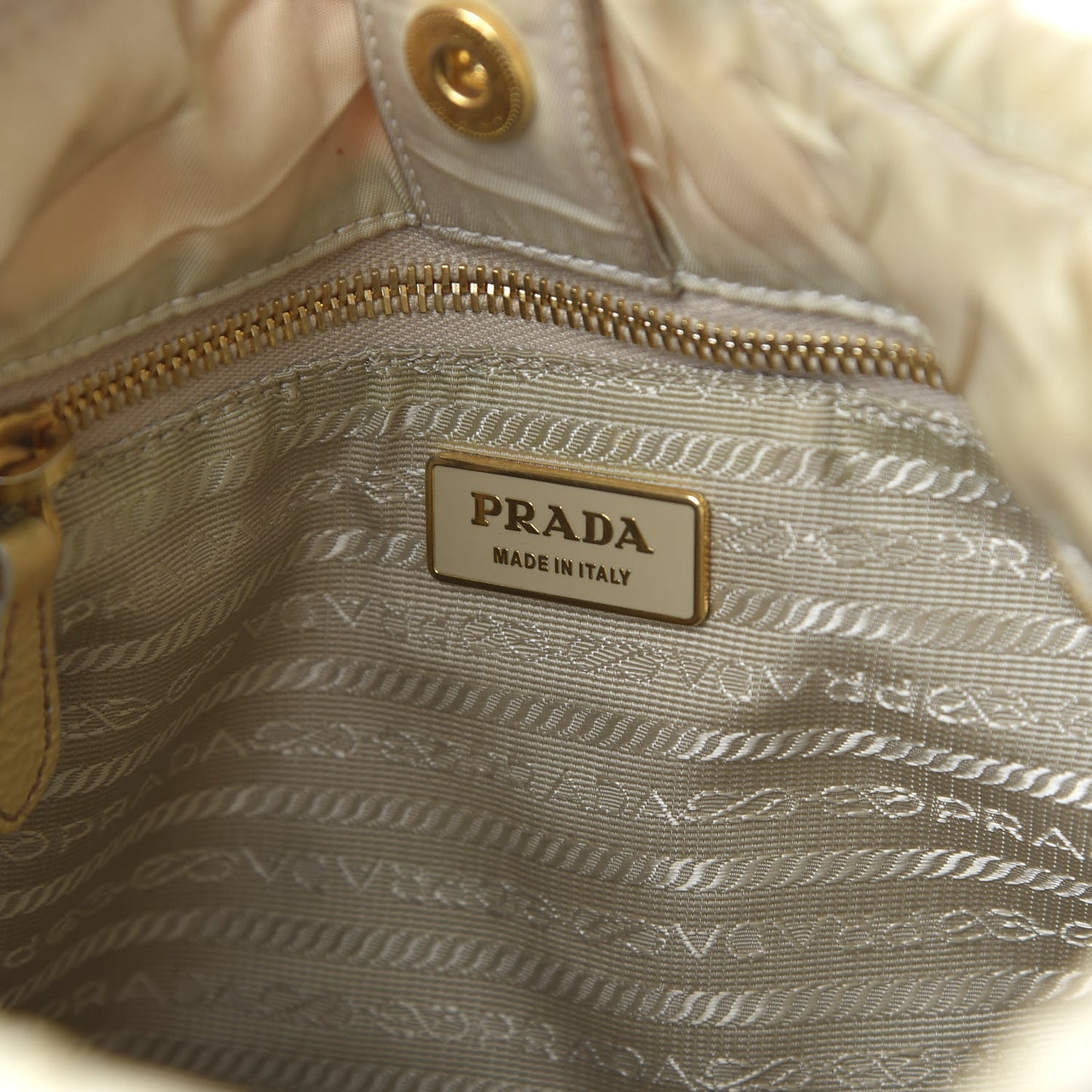 Tessuto Nylon Chevron Quilted Shoulder Bag Lino