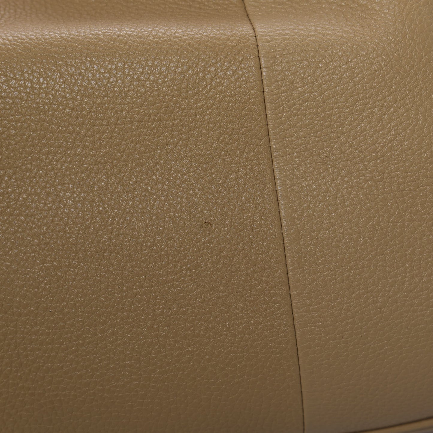 Vitello Daino Buckle Shoulder Bag Sabbia