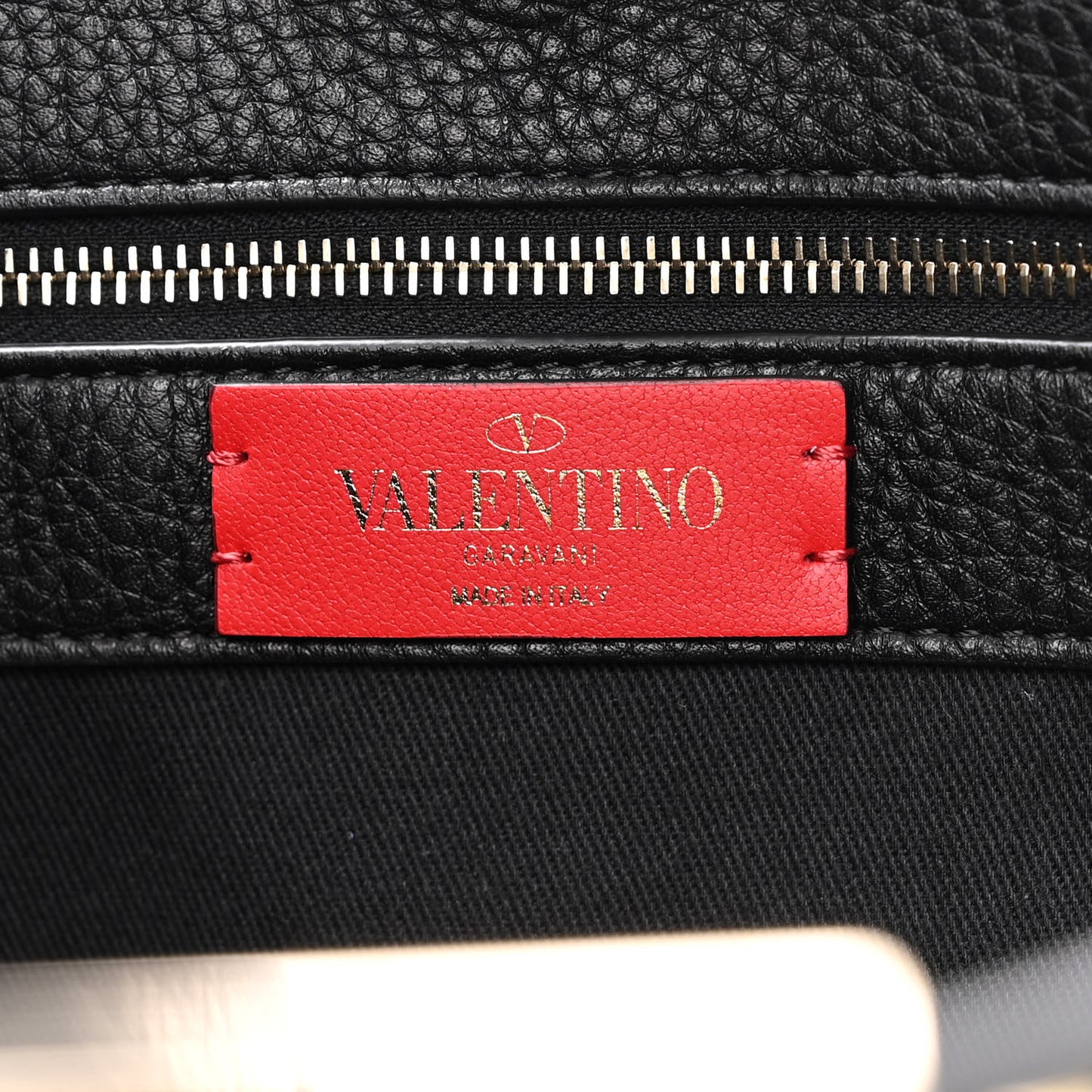 Grained Calfskin Large Rockstud Hobo Black