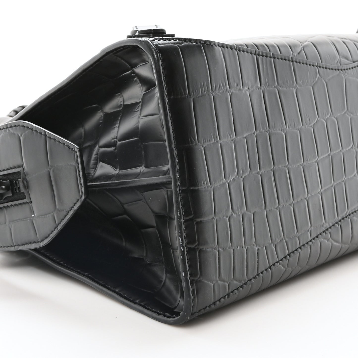 Semi Shiny Calfskin Crocodile Embossed Neo Classic Black Hardware City Black